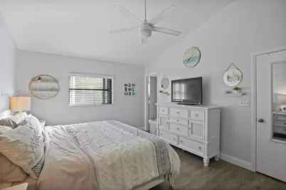 4880 SW 64th Way #4880, Davie, FL 33314 - Photo 13