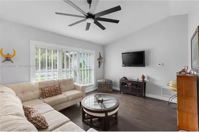 12391 NW 29th Mnr, Sunrise, FL 33323 - Photo 7