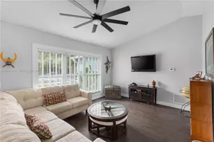 12391 NW 29th Manor, Sunrise, FL 33323 - Photo 7