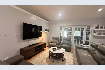 10417 NW 129th St #Main, Hialeah Gardens, FL 33018 - Photo 7