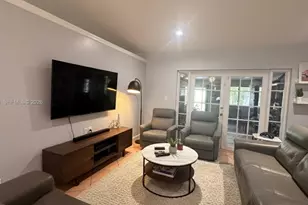 10417 NW 129th St, Hialeah Gardens, FL 33018 - Photo 7