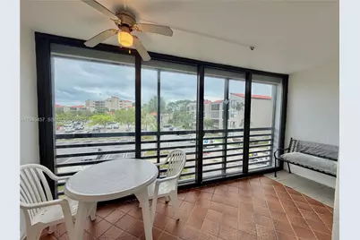 2324 S Cypress Bend Dr #316, Pompano Beach, FL 33069 - Photo 19
