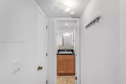 716 Michigan Ave #402, Miami Beach, FL 33139 - Photo 15