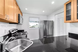 716 Michigan Ave, Miami Beach, FL 33139 - Photo 7