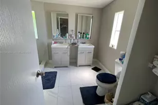 19800 SW 180th Ave, Miami, FL 33187 - Photo 17