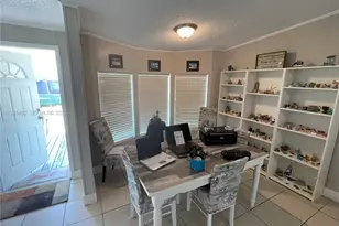 19800 SW 180th Ave, Miami, FL 33187 - Photo 23