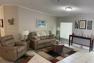 19800 SW 180th Ave, Miami, FL 33187 - Photo 13