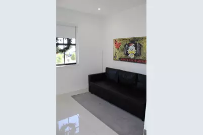 11024 W 35th Ln, Hialeah, FL 33018 - Photo 13