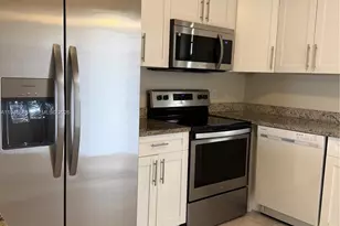 9273 SW 8th St, Boca Raton, FL 33428 - Photo 3