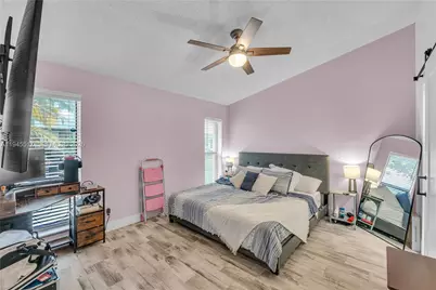 8202 NW 100th Dr, Tamarac, FL 33321 - Photo 5