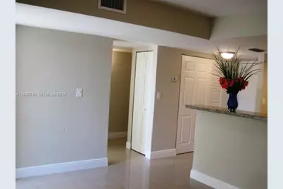 9001 SW 77th Ave #C204, Miami, FL 33156 - Photo 11