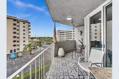 1750 W 46th St #404, Hialeah, FL 33012 - Photo 33