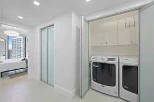20191 E Country Club Dr, Aventura, FL 33180 - Photo 19