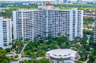 600 Three Islands Boulevard, Hallandale Beach, FL 33009 - Photo 29