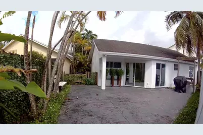 9716 NW 51st Ter, Doral, FL 33178 - Photo 13