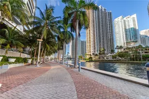 465 Brickell Ave, Miami, FL 33131 - Photo 33