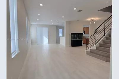 11400 NW 75th Ter, Doral, FL 33178 - Photo 23