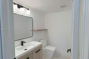 11400 NW 75th Terrace, Doral, FL 33178 - Photo 19