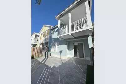 11400 NW 75th Ter, Doral, FL 33178 - Photo 25