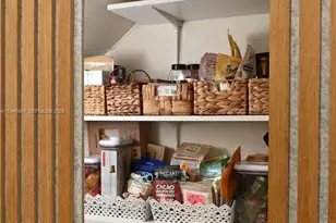 1430 Cottonwood Cir, Weston, FL 33326 - Photo 31