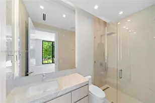 11636 NE 7th Ave, Biscayne Park, FL 33161 - Photo 23