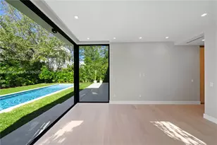 11636 NE 7th Ave, Biscayne Park, FL 33161 - Photo 7