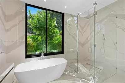 11636 NE 7th Ave, Biscayne Park, FL 33161 - Photo 17