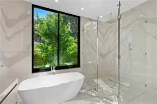 11636 NE 7th Ave, Biscayne Park, FL 33161 - Photo 17