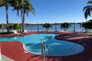 2880 N Oakland Forest Dr, Oakland Park, FL 33309 - Photo 9