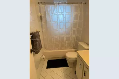 2850 Somerset Dr #309L, Lauderdale Lakes, FL 33311 - Photo 9