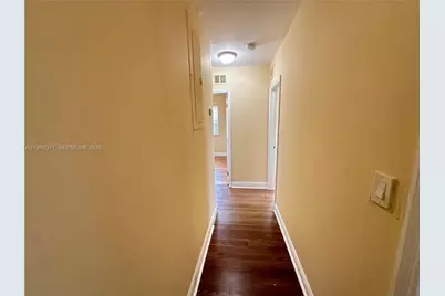 1701 NW 14th Ct, Fort Lauderdale, FL 33311 - Photo 9