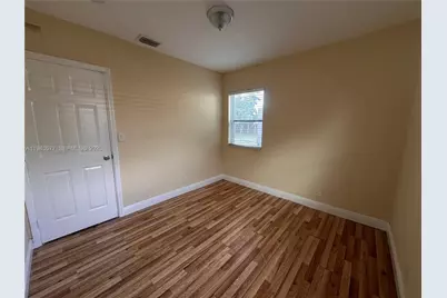 1701 NW 14th Ct, Fort Lauderdale, FL 33311 - Photo 15