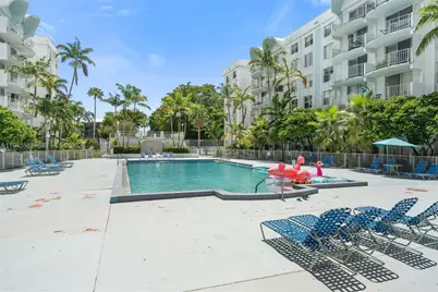 482 NW 165th St Rd #A-605, Miami, FL 33169 - Photo 1