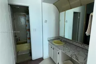 7135 Collins Ave, Miami Beach, FL 33141 - Photo 47