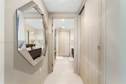 1000 Brickell Plz #4103, Miami, FL 33131 - Photo 15