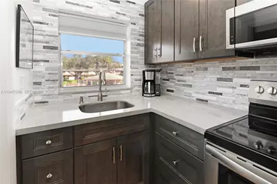 5300 Washington St #E207, Hollywood, FL 33021 - Photo 15