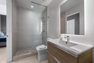 239 SW 9th St, Miami, FL 33130 - Photo 29