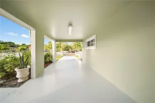 300 NE 175th St, North Miami Beach, FL 33162 - Photo 39