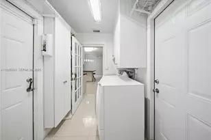 300 NE 175th St, North Miami Beach, FL 33162 - Photo 13