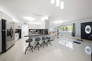 300 NE 175th St, North Miami Beach, FL 33162 - Photo 7