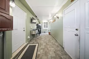 300 NE 175th St, North Miami Beach, FL 33162 - Photo 33