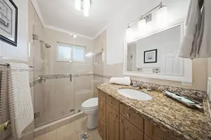 300 NE 175th St, North Miami Beach, FL 33162 - Photo 19