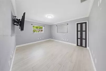 300 NE 175th St, North Miami Beach, FL 33162 - Photo 9