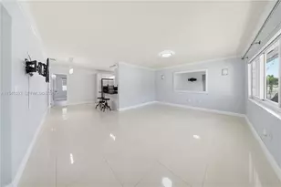 300 NE 175th St, North Miami Beach, FL 33162 - Photo 5