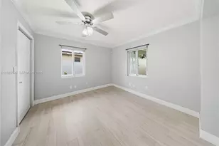 300 NE 175th St, North Miami Beach, FL 33162 - Photo 13