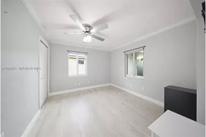 300 NE 175th St, North Miami Beach, FL 33162 - Photo 15
