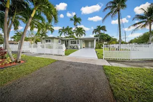 300 NE 175th St, North Miami Beach, FL 33162 - Photo 3