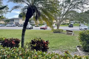 97 E Upminster E, Deerfield Beach, FL 33442 - Photo 5