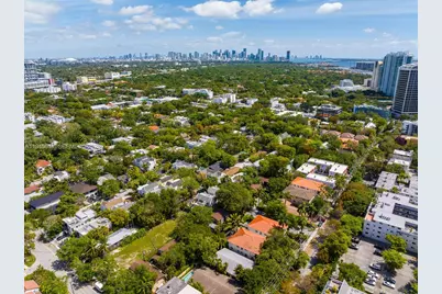 2952 Peachy St #8, Coconut Grove, FL 33133 - Photo 33