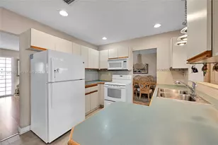 7109 NW 75th St, Tamarac, FL 33321 - Photo 19